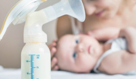 breast-pump-manual-breastmilk-baby-mom
